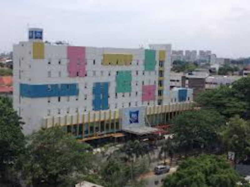 Hotel Ibis Budget Jakarta Cikini Exterior foto